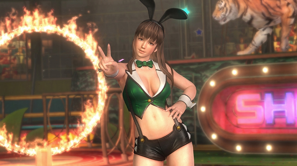 Dead Or Alive 5 Ultimate Sexy Bunny Hitomi
